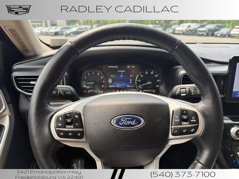 Used 2021 Ford Explorer Limited AWD/4WD image 5