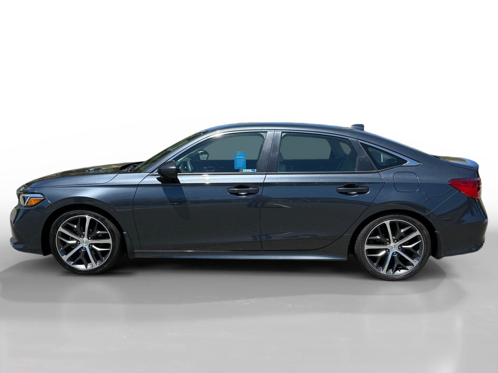 Used 2024 Honda Civic Touring image 2