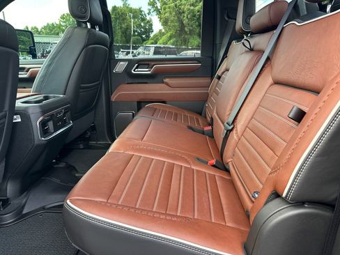 Used 2025 GMC Sierra 2500 Denali Ultimate AWD/4WD image 21