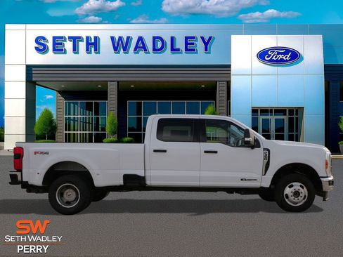 Used 2023 Ford F350 XLT w/ 360-Degree Camera Package image 2