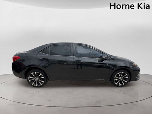 Used 2018 Toyota Corolla SE w/ Carpet Mat Package (TMS) FWD image 3