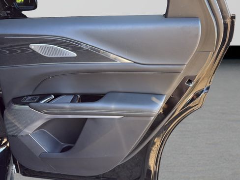 Used 2024 Cadillac Lyriq Luxury RWD image 33