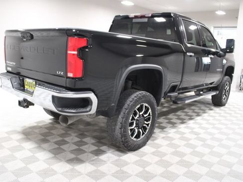 Used 2024 Chevrolet Silverado 2500 LTZ w/ LTZ Convenience Package AWD/4WD image 12