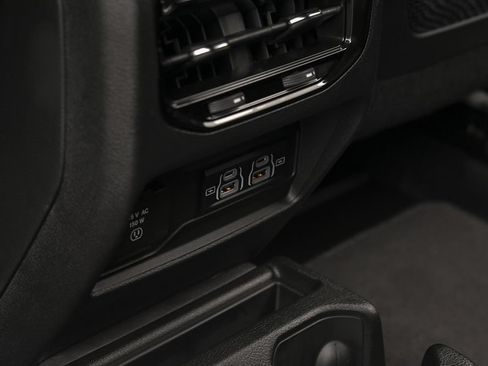 Used 2025 Jeep Grand Cherokee L Limited AWD/4WD image 38