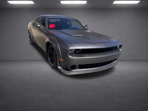 Used 2017 Dodge Challenger R/T RWD image 12