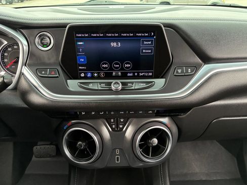 Used 2020 Chevrolet Blazer LT image 19