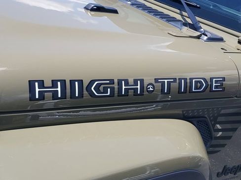 Used 2025 Jeep Gladiator Sport AWD/4WD image 29