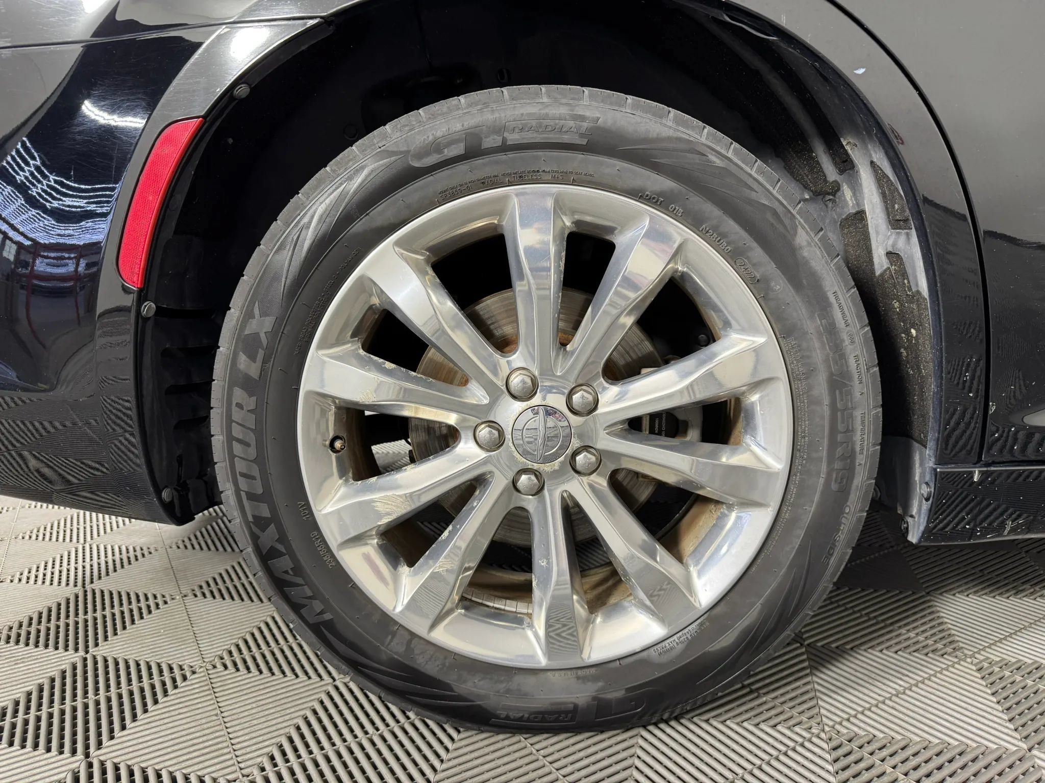 Used 2015 Chrysler 300 Limited w/ Driver Convenience Group AWD/4WD image 44