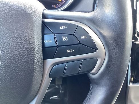 Used 2020 Jeep Grand Cherokee Limited image 21