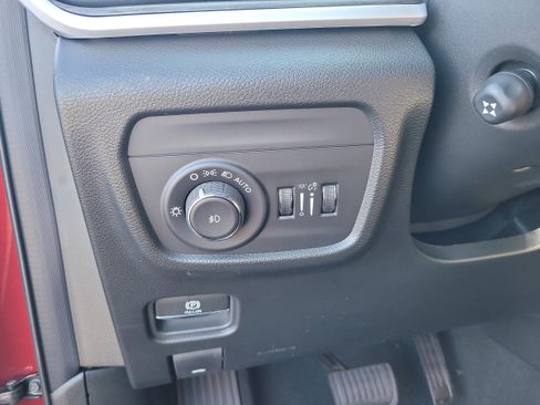 New 2026 Jeep Grand Cherokee L Limited AWD/4WD image 22