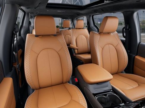 New 2026 Chrysler Pacifica Pinnacle image 16