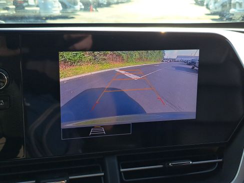 Used 2024 Chevrolet Trax RS w/ Sunroof Package image 20