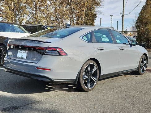 Used 2023 Honda Accord Sport image 6