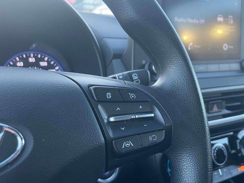 Used 2022 Hyundai Kona SEL image 21