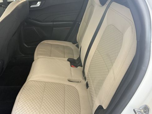 Used 2021 Ford Escape SE FWD image 25