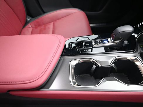 Used 2025 Lexus NX 250 FWD w/ Towing Package (2000 Lbs) image 27