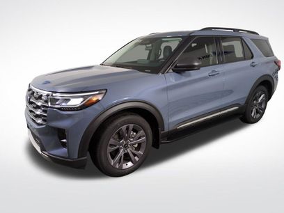 Used 2025 Ford Explorer Active w/ Active Comfort Package