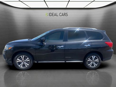Used 2017 Nissan Pathfinder SV AWD/4WD image 9
