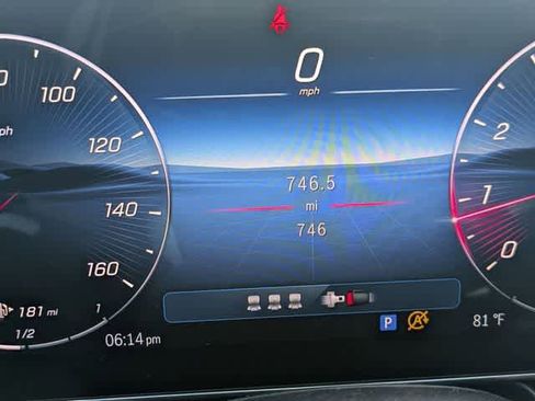 Used 2026 Mercedes-Benz GLC 300 image 29