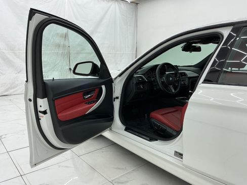 Used 2015 BMW 328i Sedan w/ M Sport RWD image 16