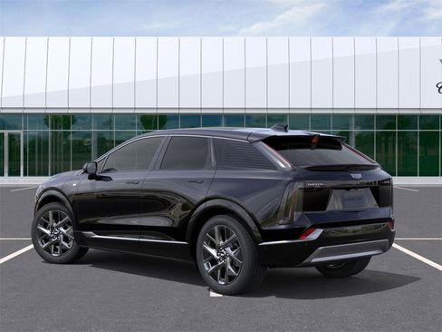 New 2025 Cadillac Optiq Luxury 1 image 3
