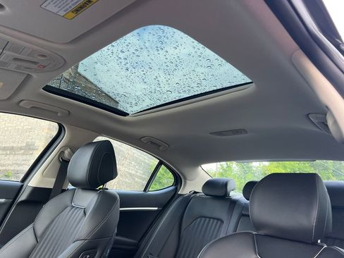 New 2026 Genesis G70 2.5T Prestige image 32