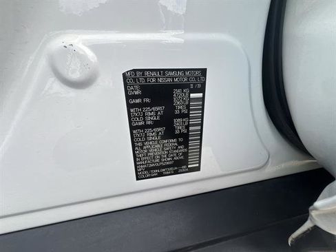 Used 2020 Nissan Rogue SV image 35