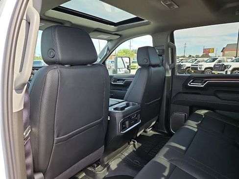 New 2026 GMC Sierra 2500 Denali w/ Denali Reserve Package image 11