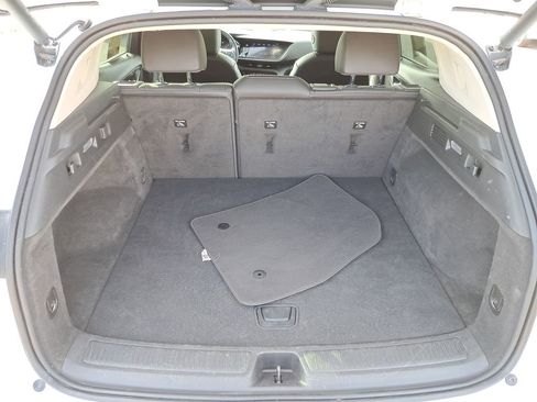 Used 2023 Buick Envision Essence image 6