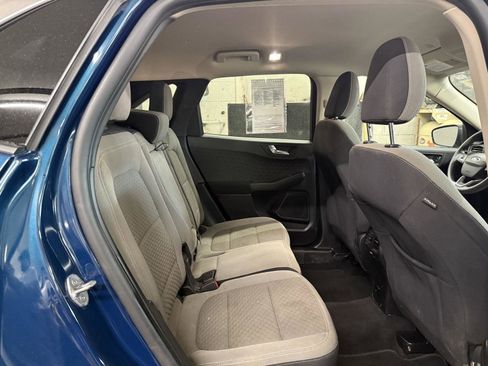 Used 2020 Ford Escape SE image 20