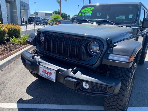 Used 2025 Jeep Wrangler Unlimited Sport S 4xe AWD/4WD image 4