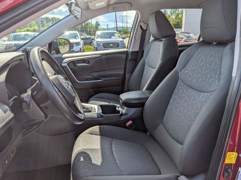 Used 2022 Toyota RAV4 XLE w/ Carpet Mat Package (TMS) AWD/4WD image 13