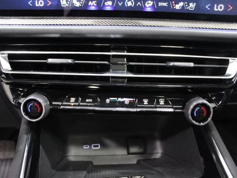 Used 2026 Chevrolet Traverse High Country w/ LPO, Floor Liner Package AWD/4WD image 37