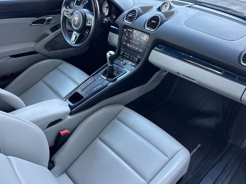 Used 2019 Porsche 718 Cayman GTS image 15