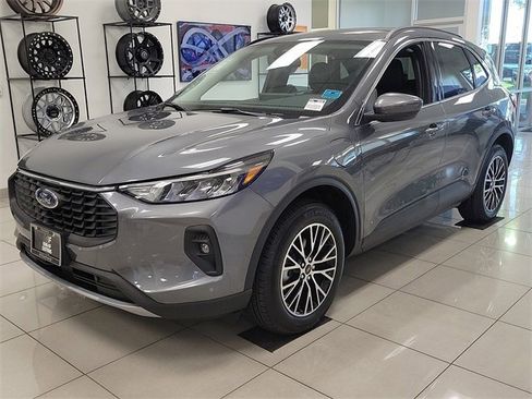 New 2025 Ford Escape SE image 21