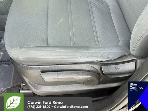 Used 2016 Kia Sorento LX image 21