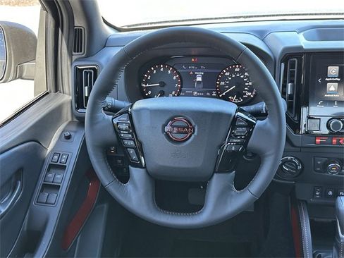 New 2026 Nissan Frontier PRO-4X w/ Pro-4x Convenience Package image 18