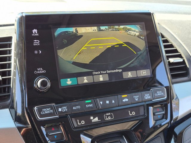 Used 2018 Honda Odyssey Elite image 11
