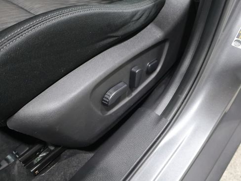 Used 2020 Nissan Rogue SV AWD/4WD image 12