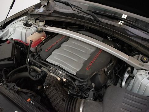 Used 2021 Chevrolet Camaro SS RWD image 14