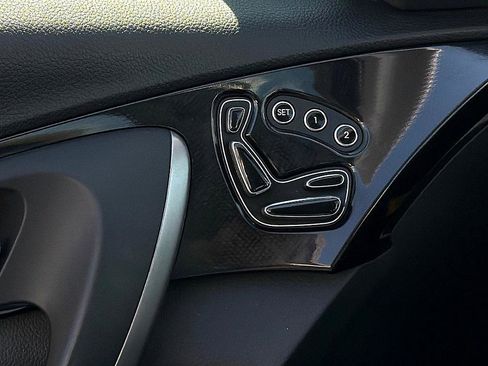 Used 2015 Hyundai Azera image 11