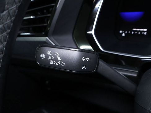 Used 2022 Volkswagen Jetta SE w/ Panoramic Sunroof Package image 21