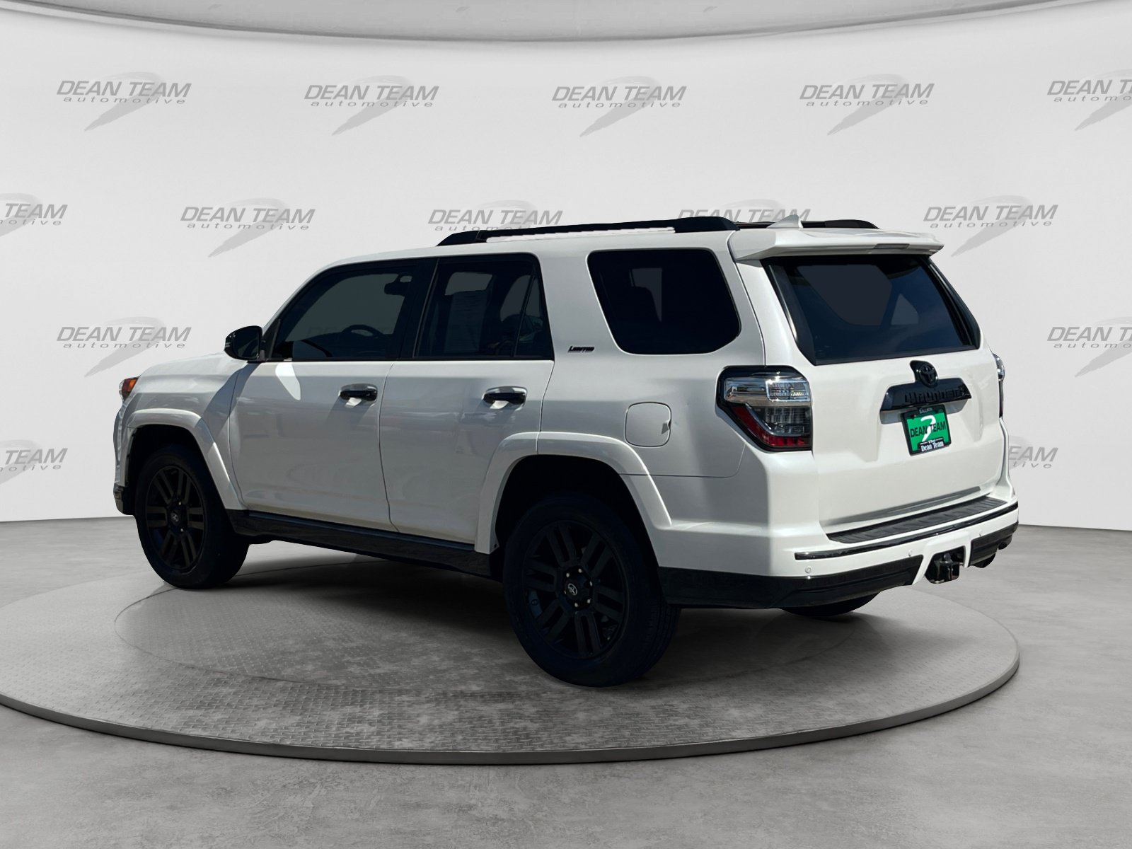 Used 2019 Toyota 4Runner Limited AWD/4WD image 6