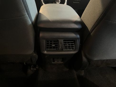 Used 2025 Toyota RAV4 XLE image 23