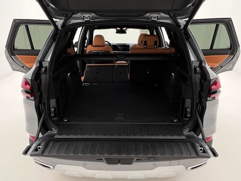 Certified 2024 BMW X5 xDrive40i w/ Premium Package image 24