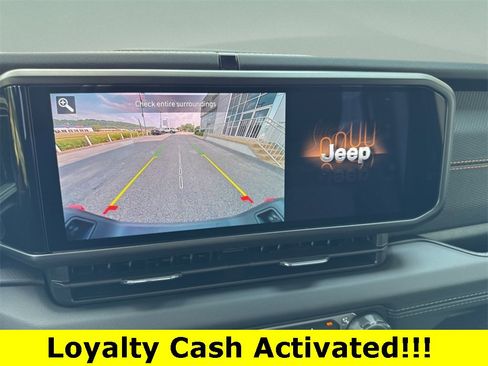 New 2025 Jeep Gladiator Mojave w/ Convenience Group image 14