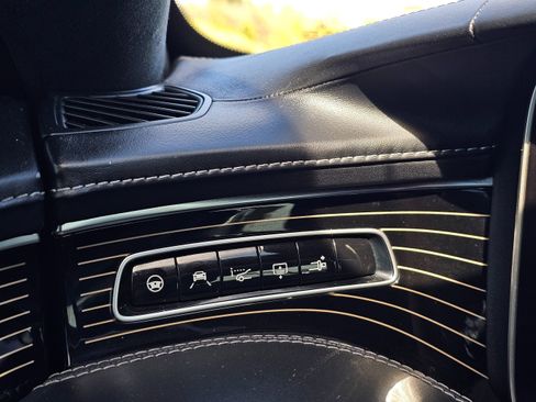 Used 2020 Mercedes-Benz S 560 4MATIC Coupe image 71