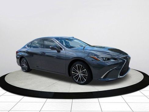 Used 2025 Lexus ES 350 w/ Premium Package image 1