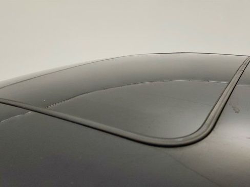 Used 2018 Dodge Durango SRT w/ Technology Group image 10