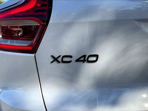 New 2026 Volvo XC40 B5 Ultra w/ Protection Package Premier AWD/4WD image 8